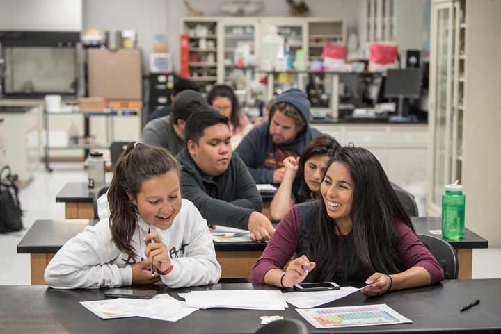Students work together during a chemistry lab at UAA's Kodiak College.