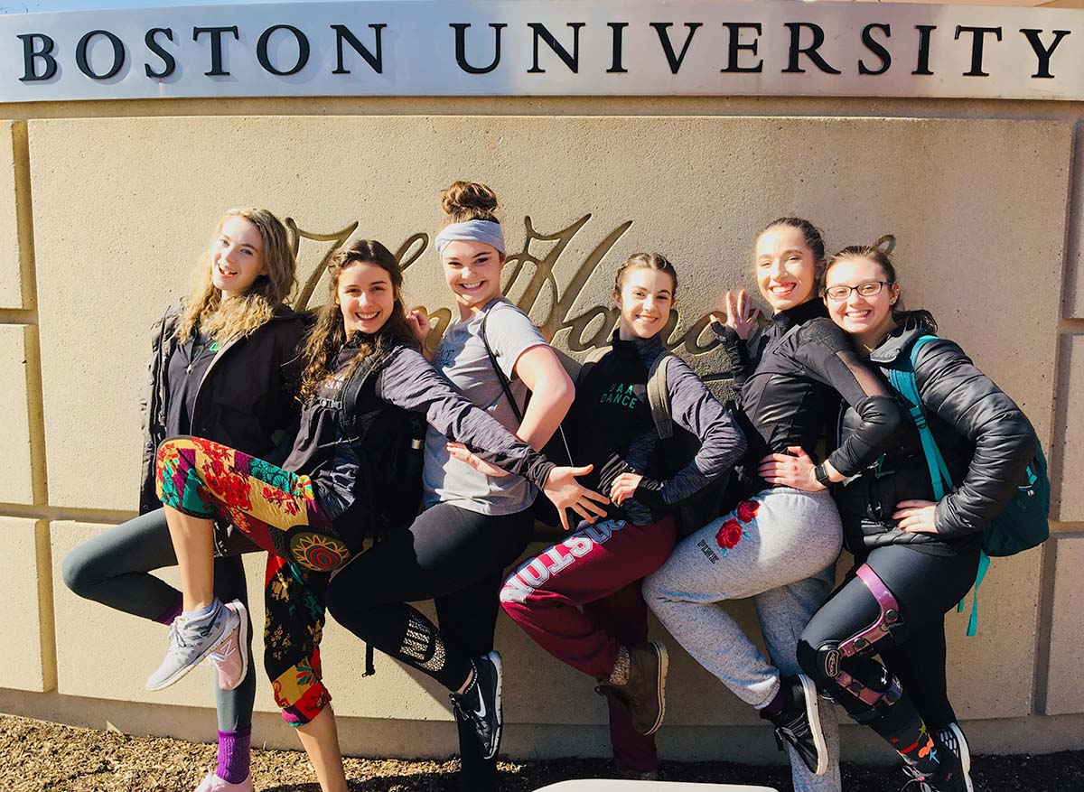 UAA Dance Students at Conference