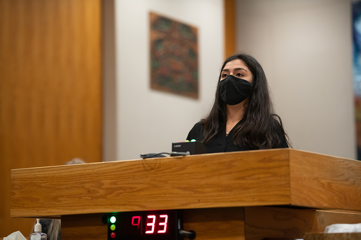 A student presents her oral argument