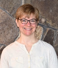 Photo of Tracey Burke