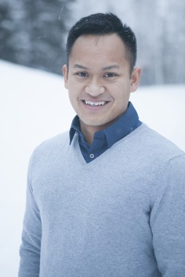 Edmar Carrillo will graduate with a bachelor's degree in art at Fall Commencement. (Photo by Philip Hall / University of Alaska Anchorage)