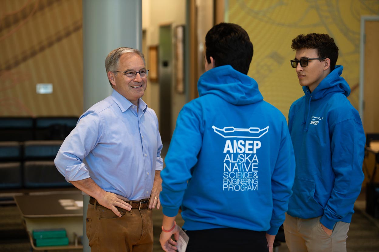UAA Chancellor Sean Parnell talks with ANSEP students