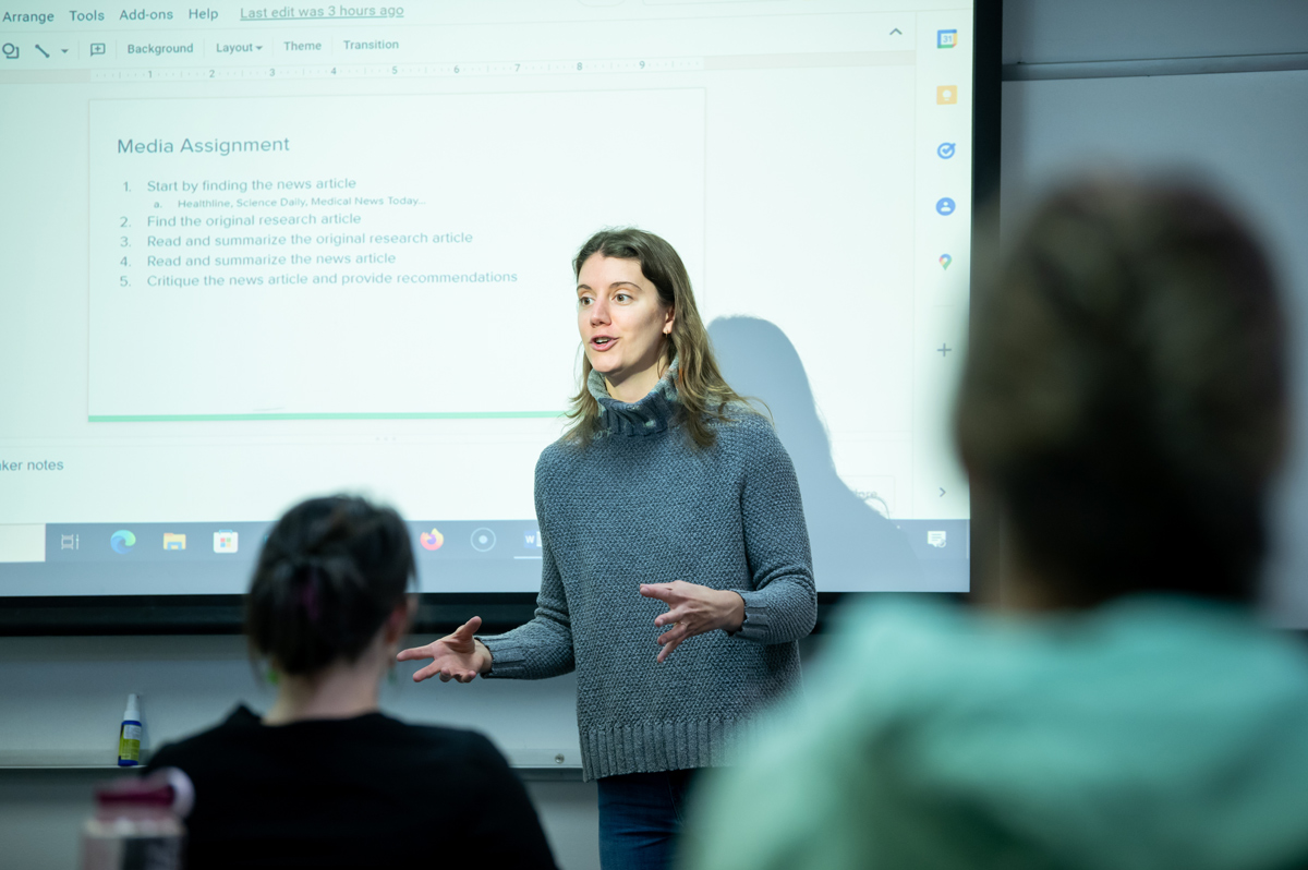 Assistant professor Amber Worthington teaching.