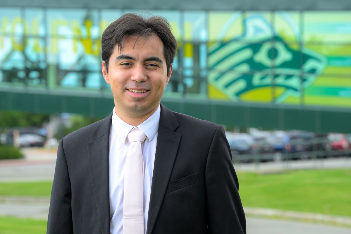 a portrait shot of Luis Sanchez-Ulloa Jr.