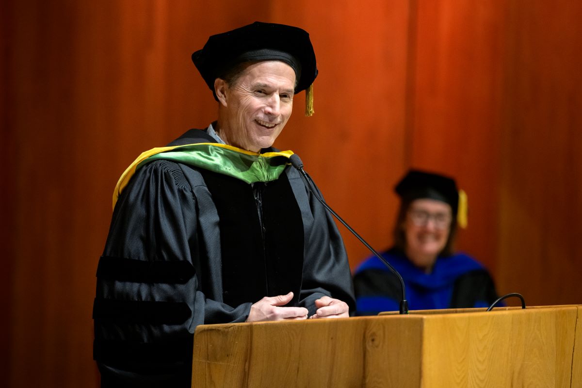 Steve Gordon at a lecturn