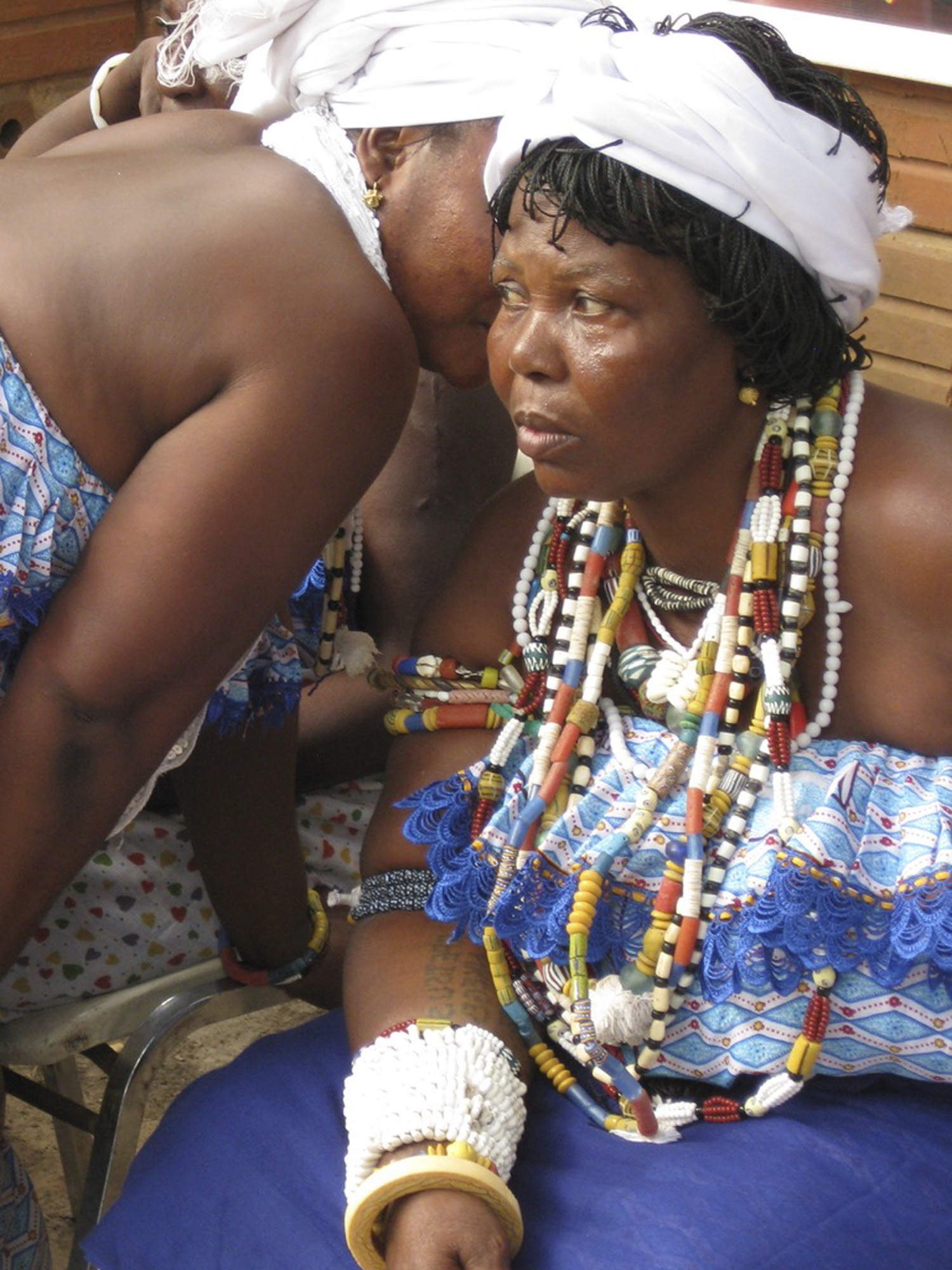 Dashi being consulted