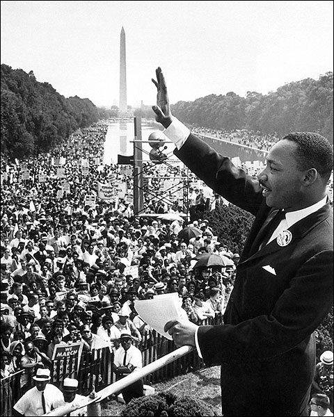 Dr. Martin Luther King, Jr. speaking to the crowd at the Washington Monument.